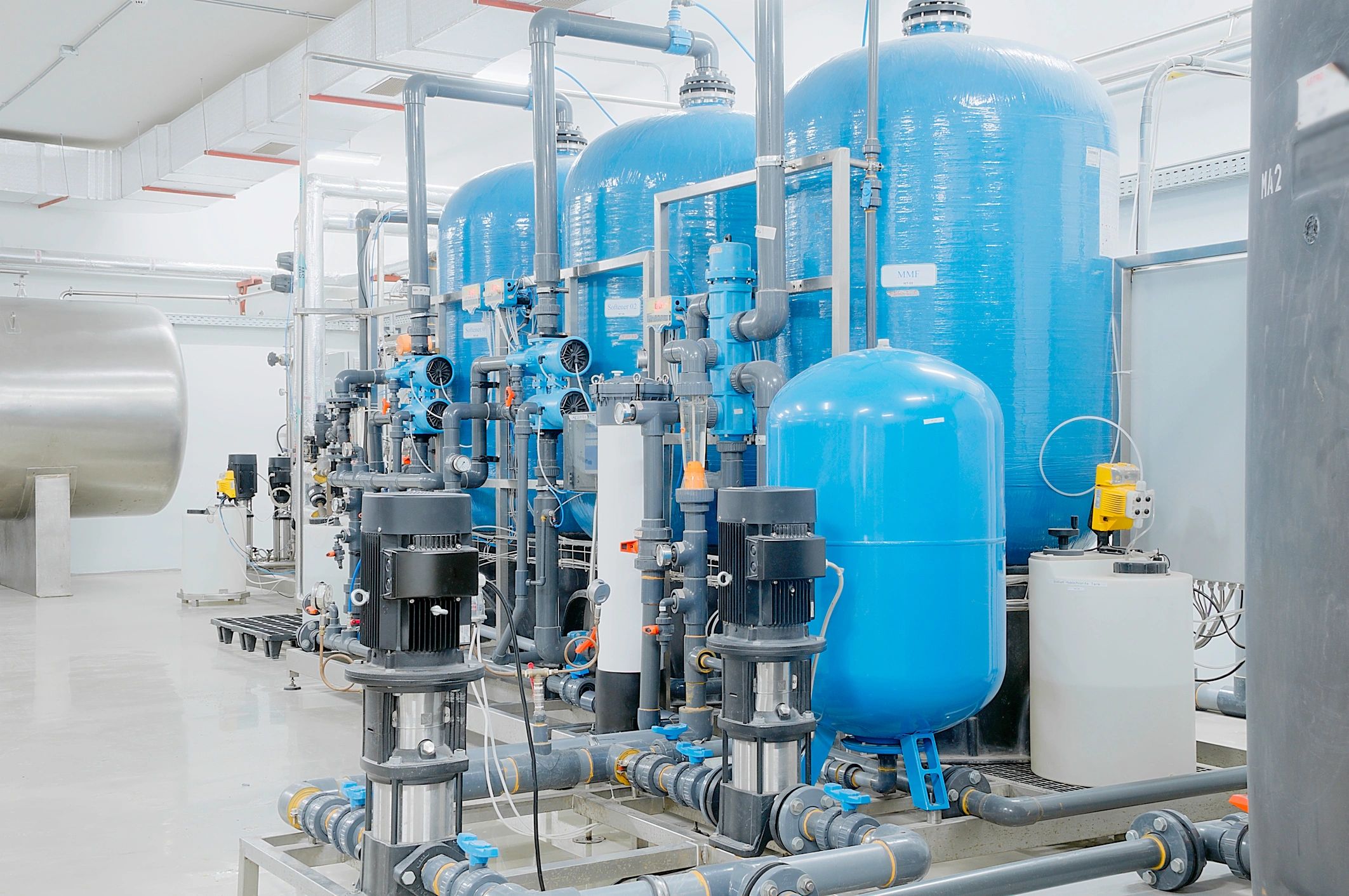 Reverse osmosis industrial water treatment system